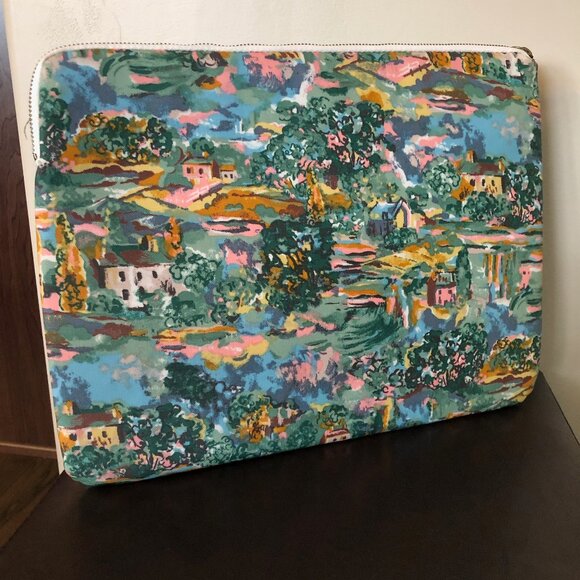 Cath Kidston Artist's View Laptop Sleeve - Picture 2 of 7